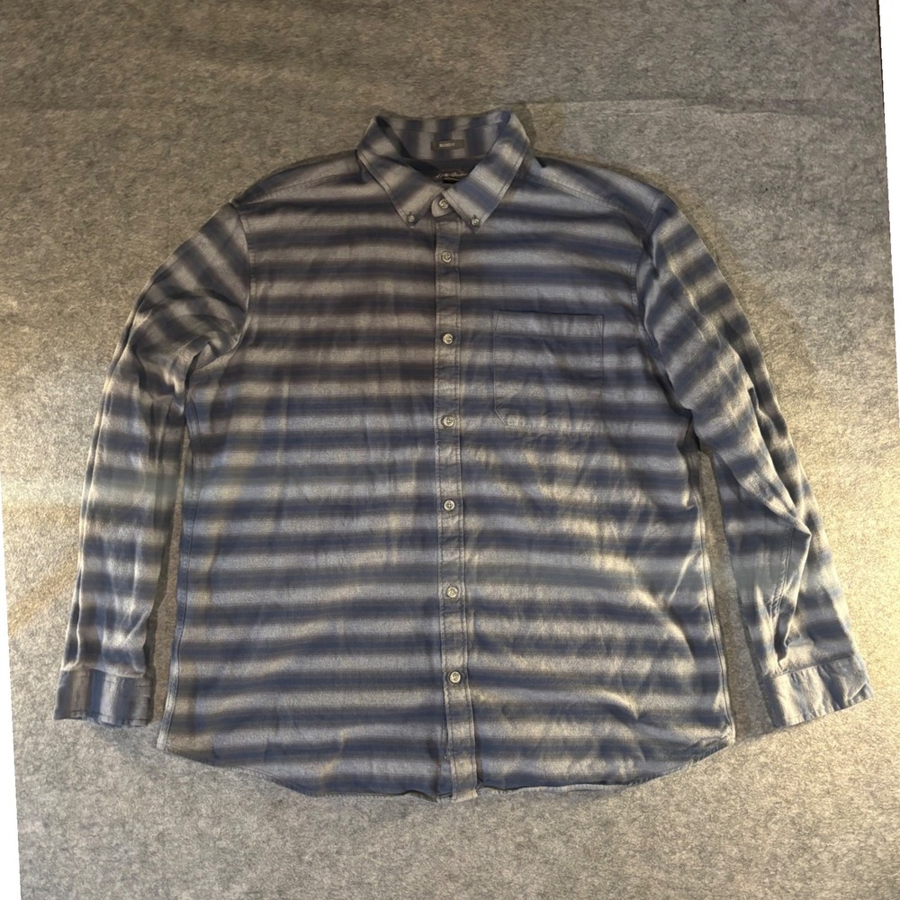 Eddie Bauer Mens XL Relaxed Fit Flannel Shirt Blue Grey Striped Button Down 3629